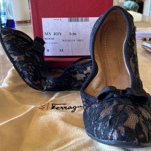 MY JOY ballet flat with lace very comfortable but looks elegant!